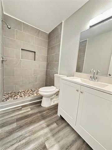 Building Photo - 733 Ticonderoga Dr