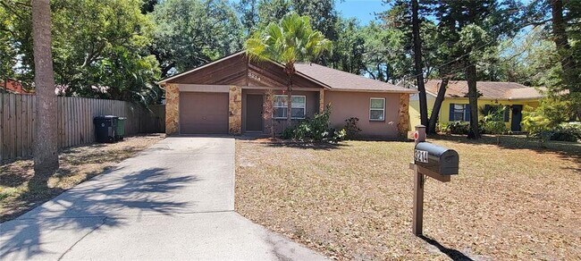 Building Photo - 3214 W Van Buren Dr