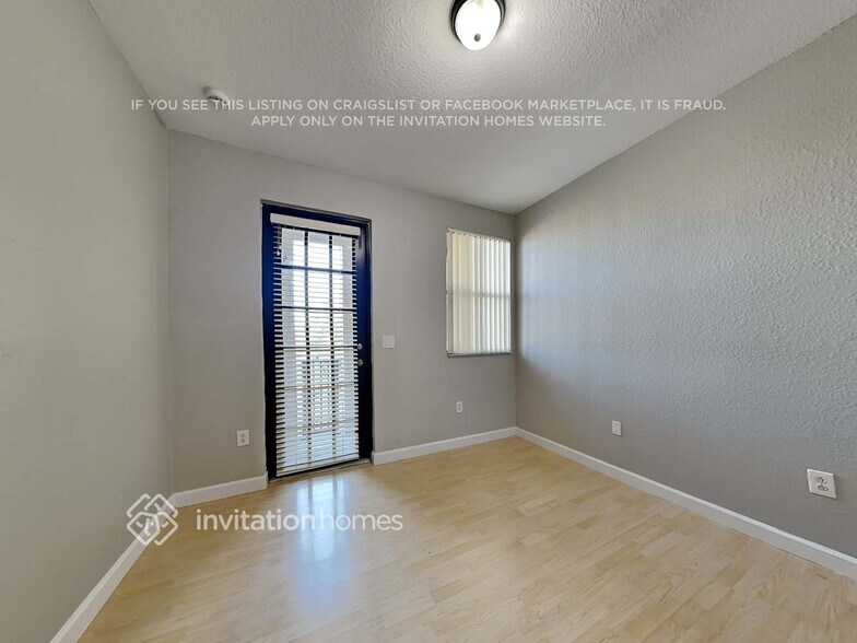 Building Photo - 3250 NW 103rd Path