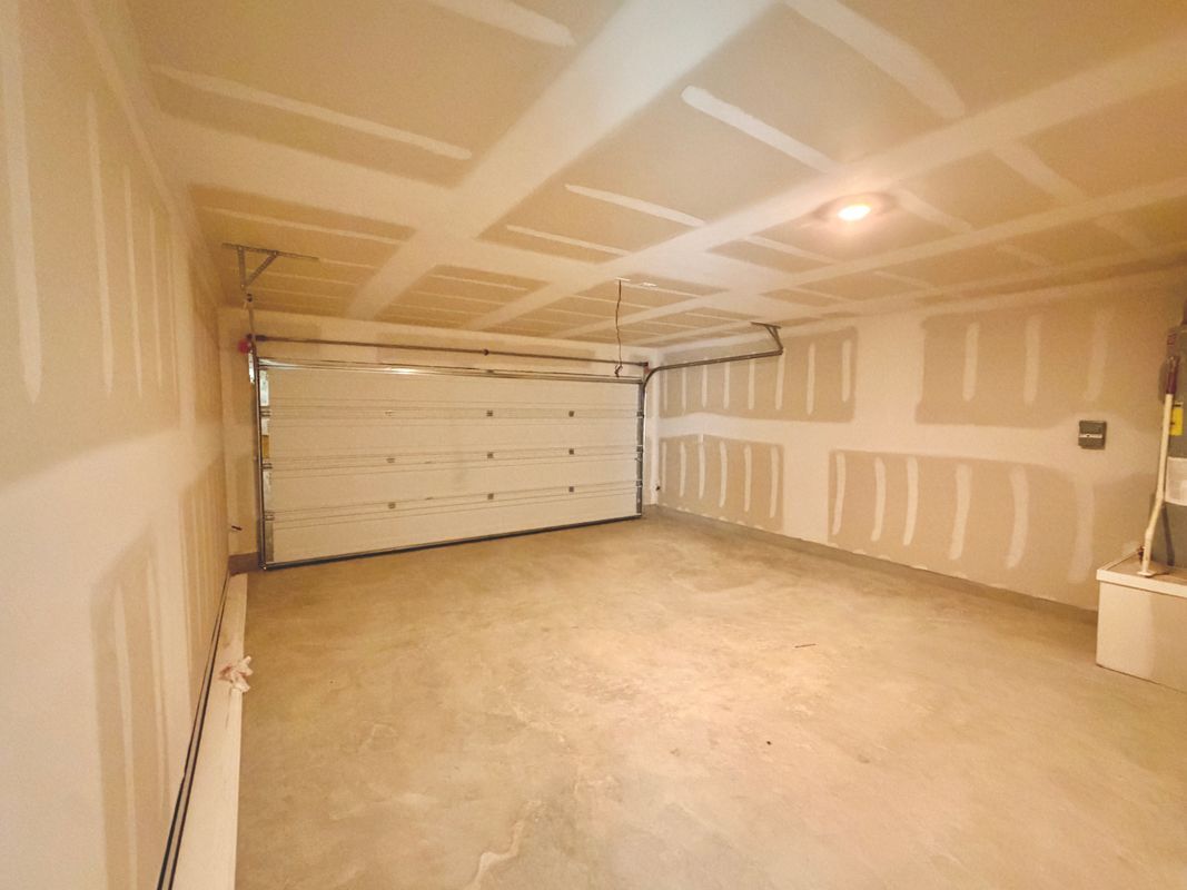Building Photo - 449 Jones Bch Ln