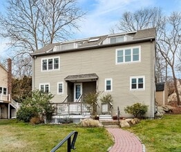 Building Photo - 3 Sandpiper Ln