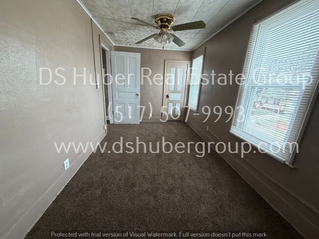 Building Photo - 305 Howe St