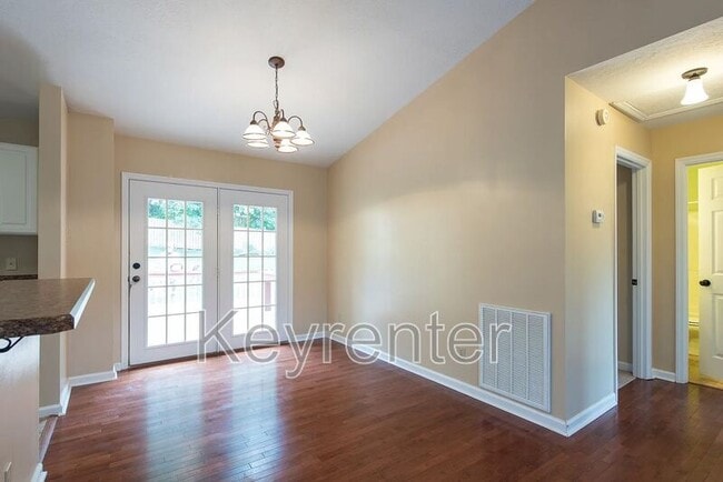 Building Photo - 5928 Rolling Ridge Dr