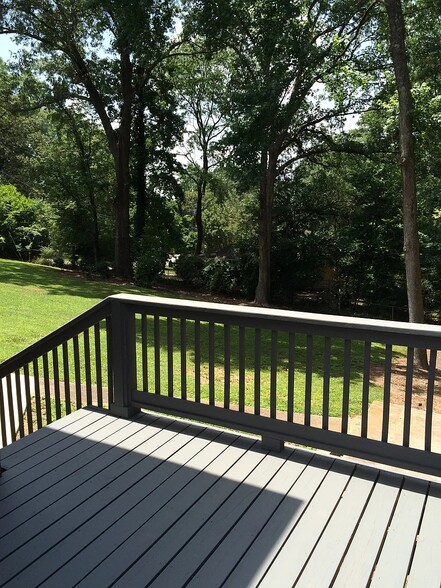 Building Photo - 3820 Orchard Rd SE -APT