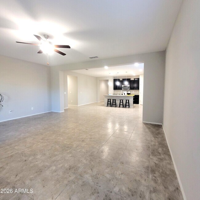 Building Photo - 25925 W Tonto Ln