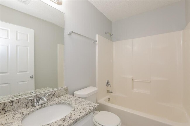 Building Photo - 1303 Princess Dr