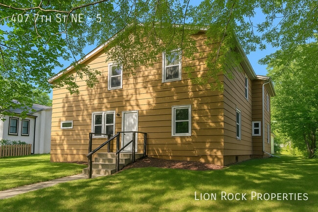 Building Photo - 407 7th St NE
