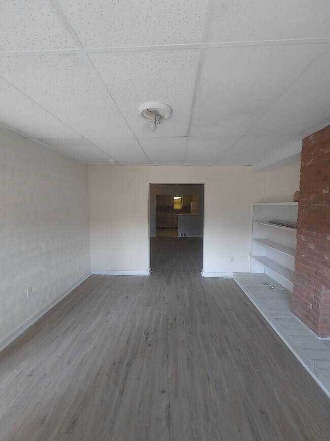 Building Photo - 5515 2nd Ave