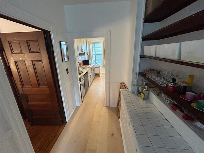 Building Photo - 50 Dartmouth St