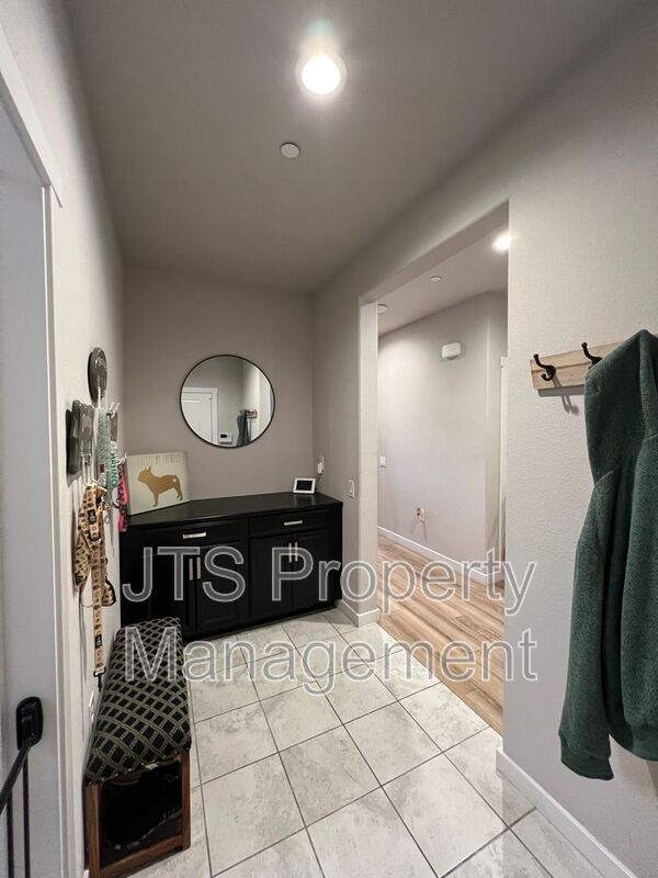 Building Photo - 12158 Byrony Ct