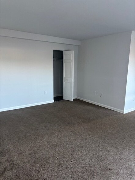 Building Photo - 812 Brook Hill Rd