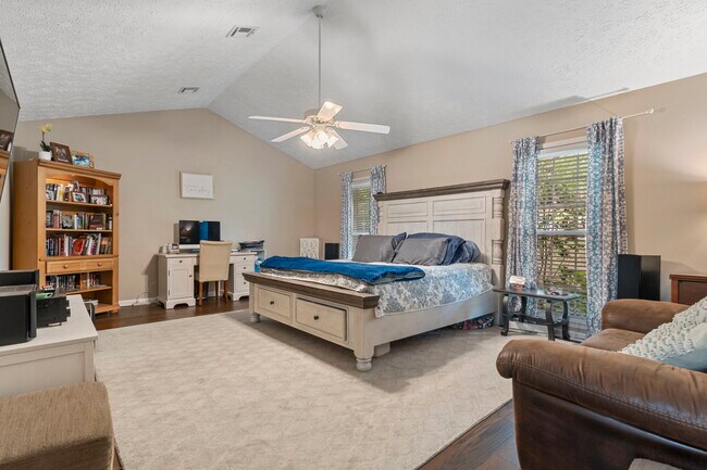 Building Photo - 431 Duckworth Dr