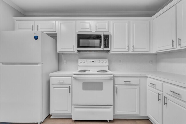 Building Photo - 46 Marble Rock Pl