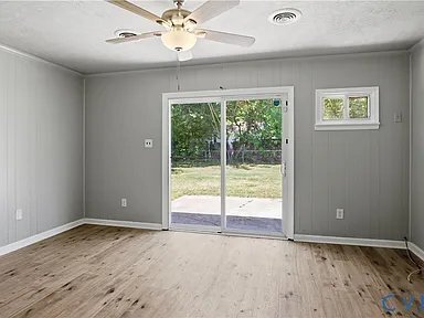 Building Photo - 3613 Creekwood Dr
