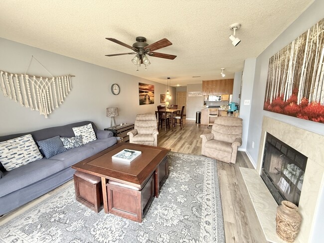 Building Photo - 5371 Central Ave