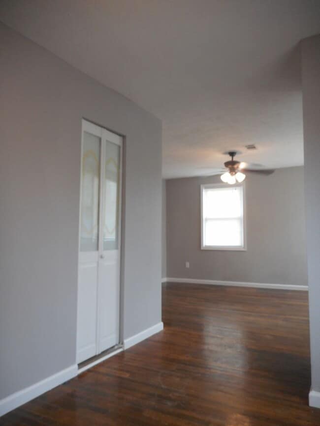 Building Photo - Affordable 3 Bedroom 1 Bath Augusta