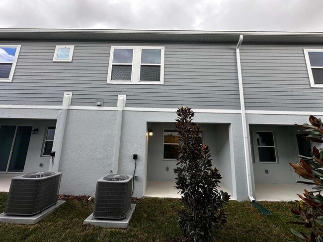 Building Photo - 2673 Bevel Ln