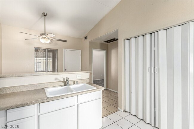 Building Photo - 3873 Soda Springs Dr