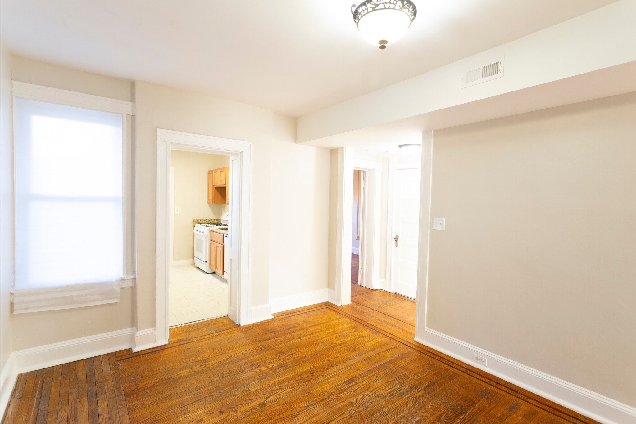 Dining Room-Kitchen- bedrooms - 300 E 32nd St