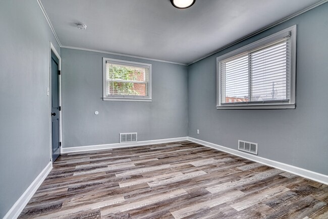 Building Photo - 2236 Searles Rd