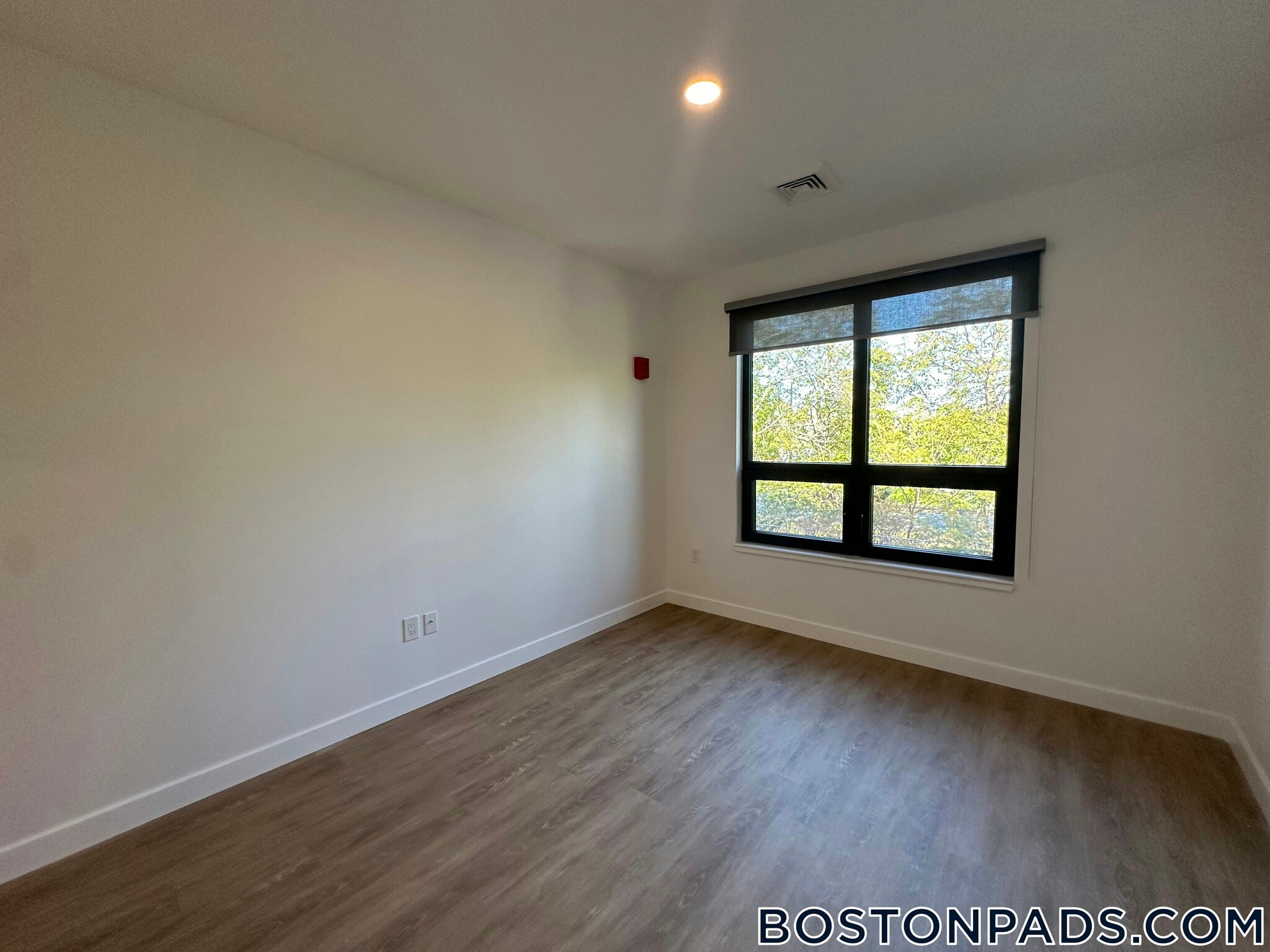 Building Photo - 199 Gardner St