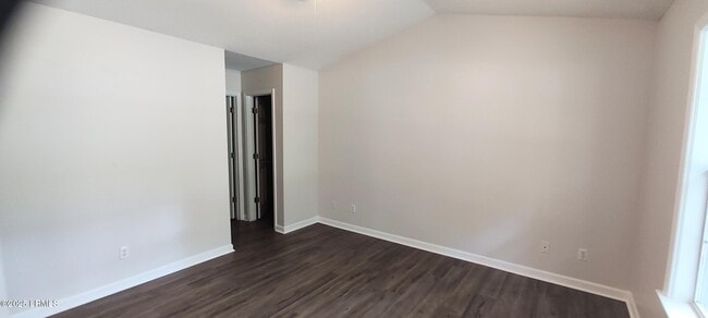 Building Photo - 52 Marsh Dr