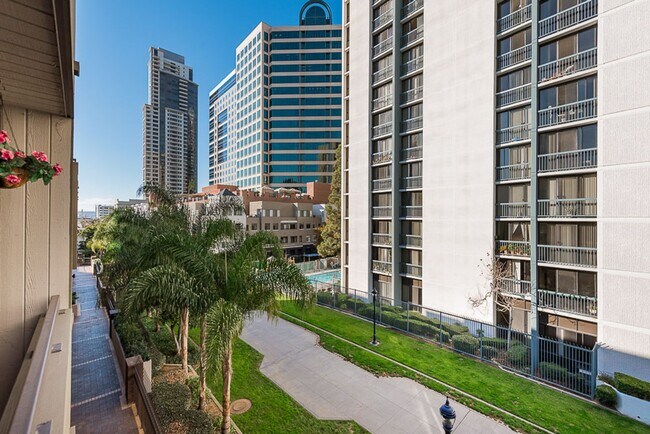 Building Photo - Marina District 2 Bedroom at Marina Park! ...