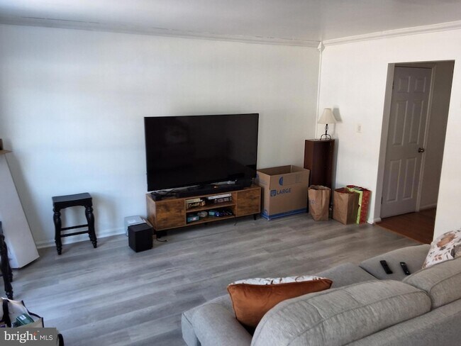 Building Photo - 19206 Esmond Terrace