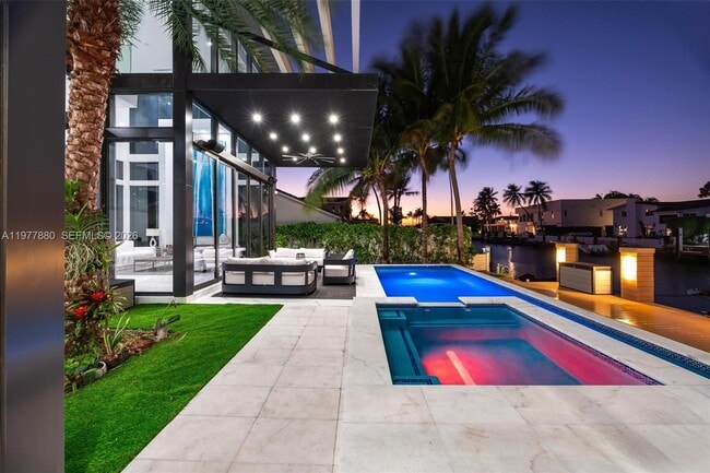 Building Photo - 3367 NE 168th St