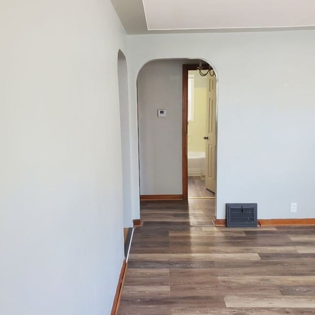Building Photo - 3BDRM HOUSE FOR RENT