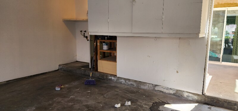 Building Photo - 402 N Alhambra Ave