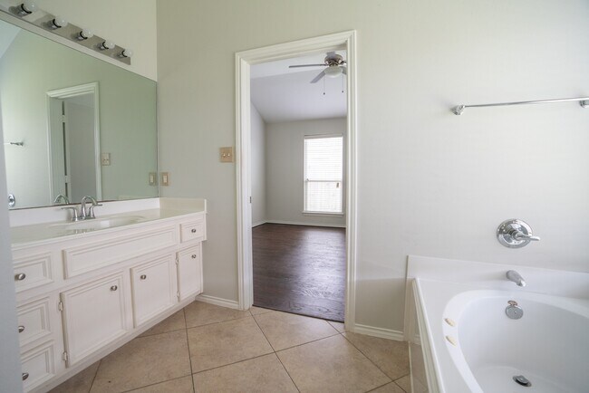 Building Photo - 22114 Guston Hall Ln