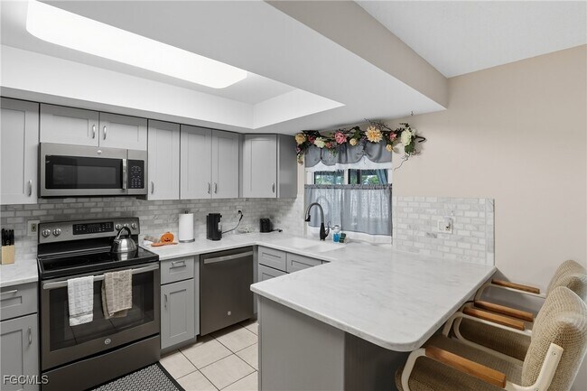 Building Photo - 913 Mohawk Pkwy