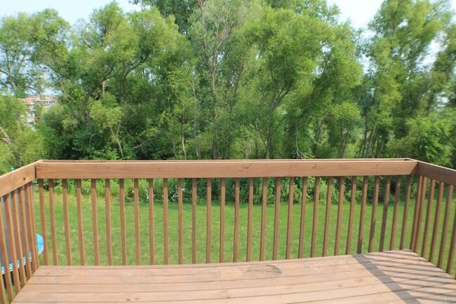 Building Photo - $1,850| 3 Bedroom, 2 Bathroom Duplex | No ...