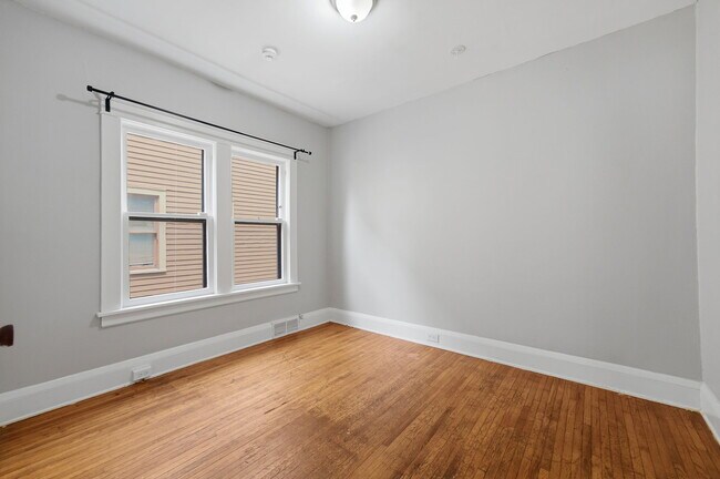 Building Photo - 1668 Coventry Rd