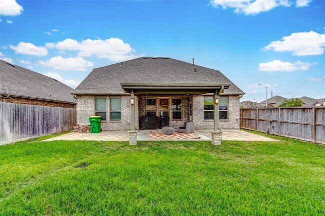 Building Photo - 7314 Saddle Tree Dr