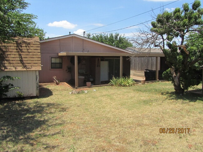 Building Photo - For Sale or For Rent - Owner will Finance ...