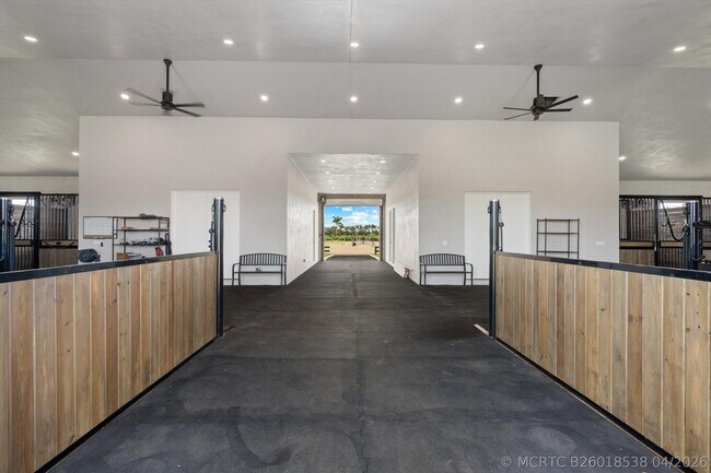 Building Photo - 16175 Deer Path Ln