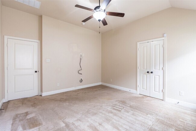 Building Photo - 210 Cool Meadows Ln