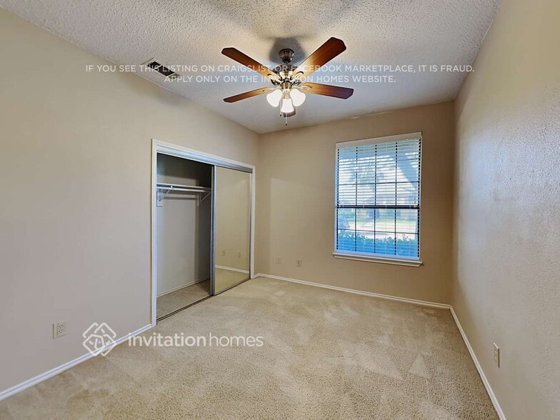 Building Photo - 2031 Crestside Dr