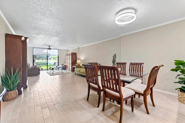 Building Photo - 15075 Witney Rd