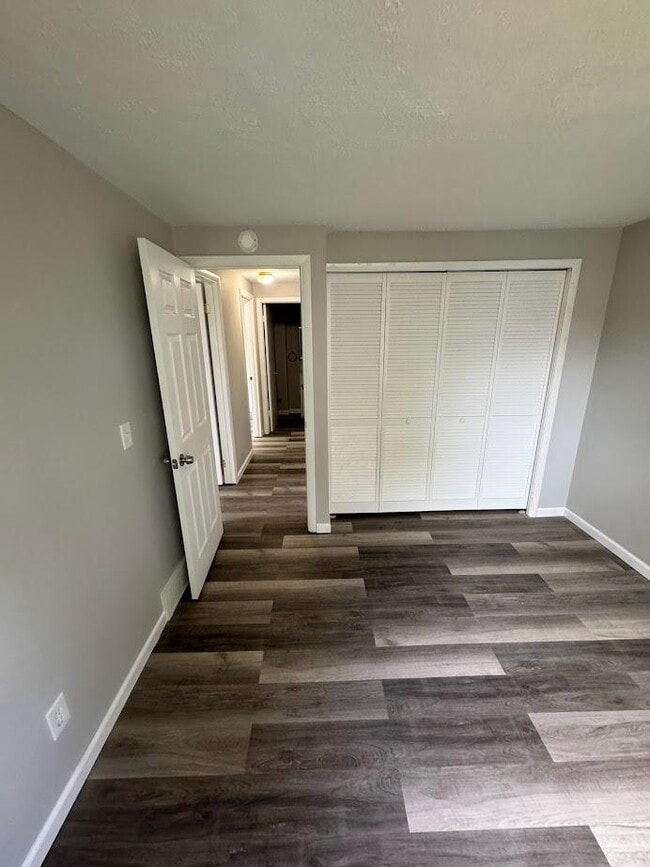 Building Photo - 5510 Beavercrest Dr