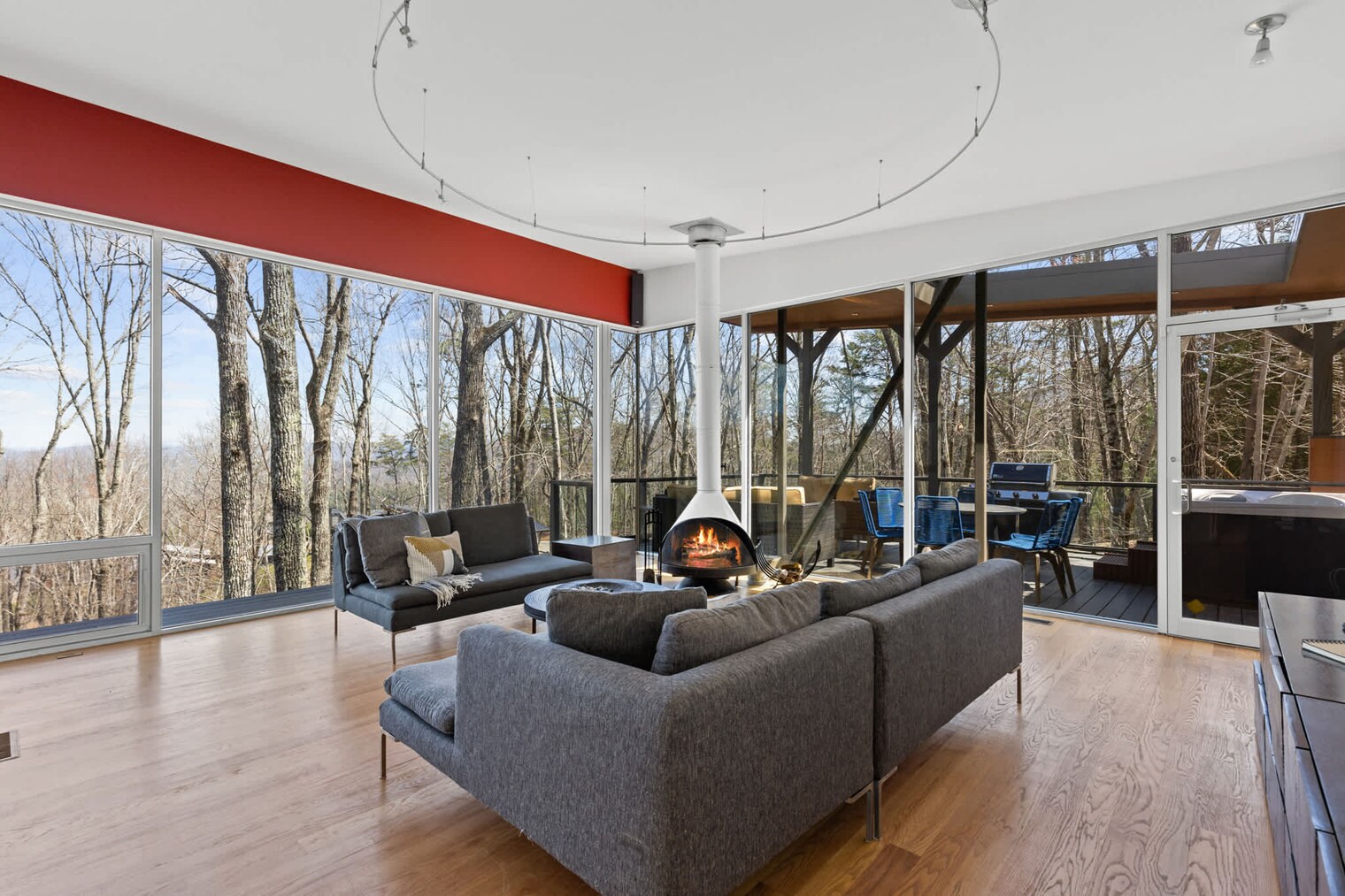 Building Photo - 688 Deer Crest Rd