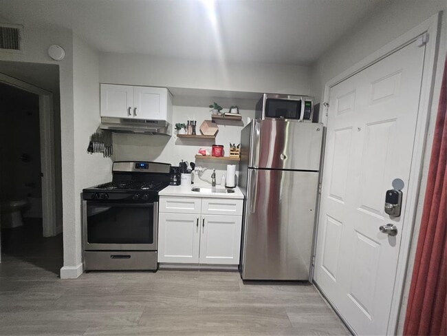 Building Photo - 4501 Speedway