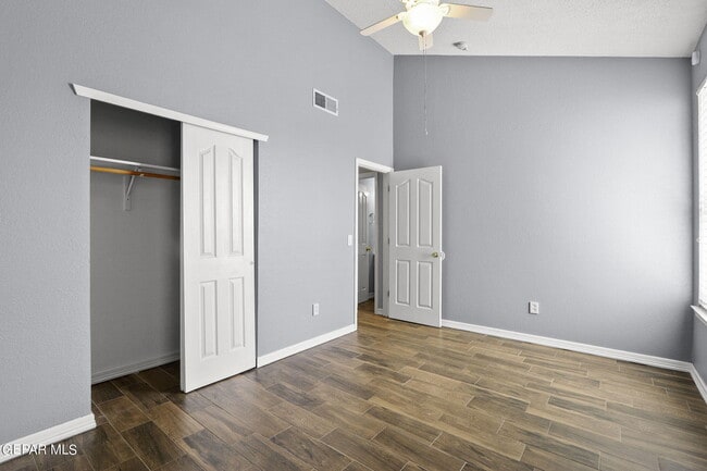 Building Photo - 12448 Tierra Madre Rd