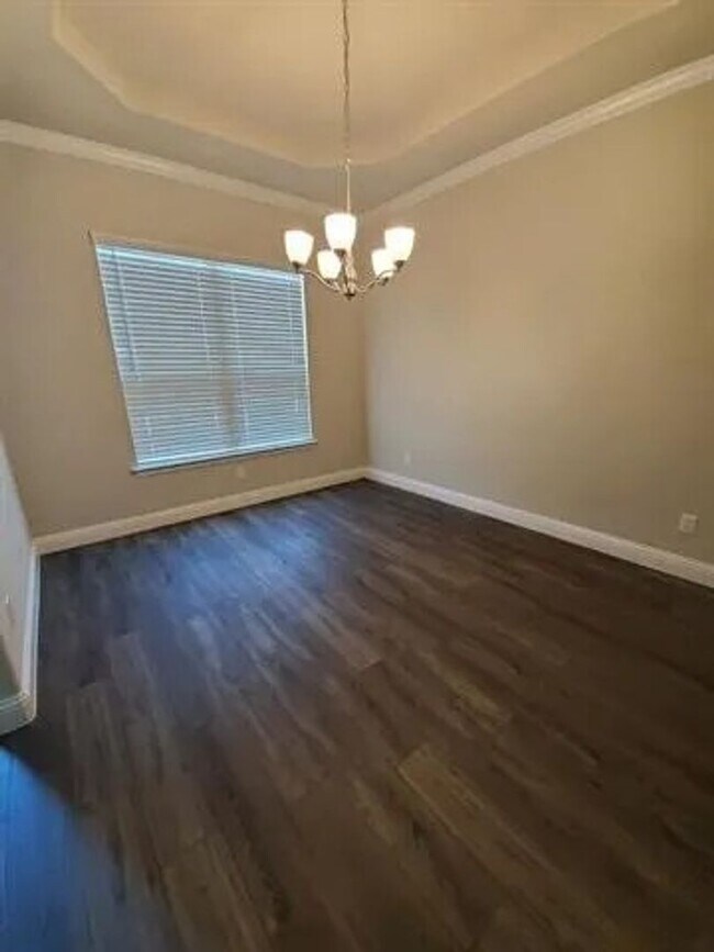 Building Photo - Coming Soon! 4BR/3.5BA | Updated Single Family Home | 2-Car Garage Parking | Fenced backyard