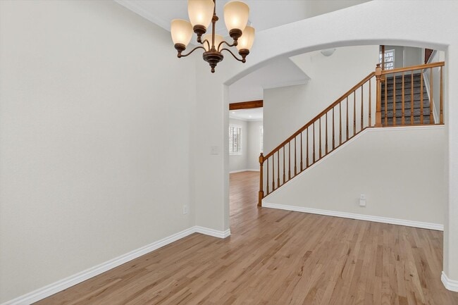 Building Photo - Stunning 5-BD 4-BA Outlook Home with Flatirons Views & Finished Basement