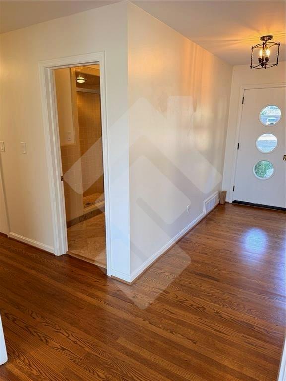 Building Photo - 140 Spring Dr