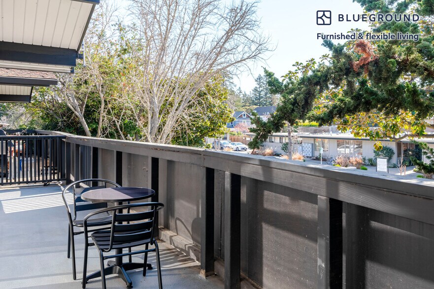 Building Photo - 801 Middlefield Rd