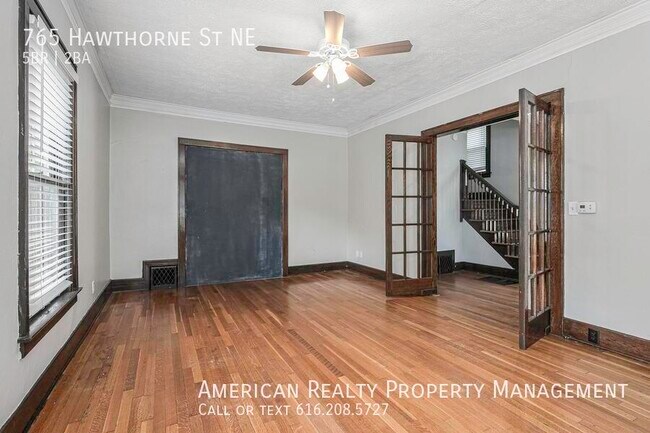 Building Photo - 765 Hawthorne St NE